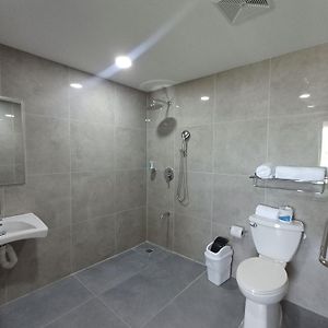 Queen Room Disability Access